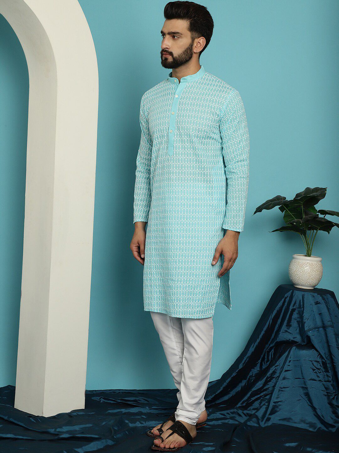 SOJANYA Motif Etnik Sulam Kurta Kapas Tulen dengan Churidar
