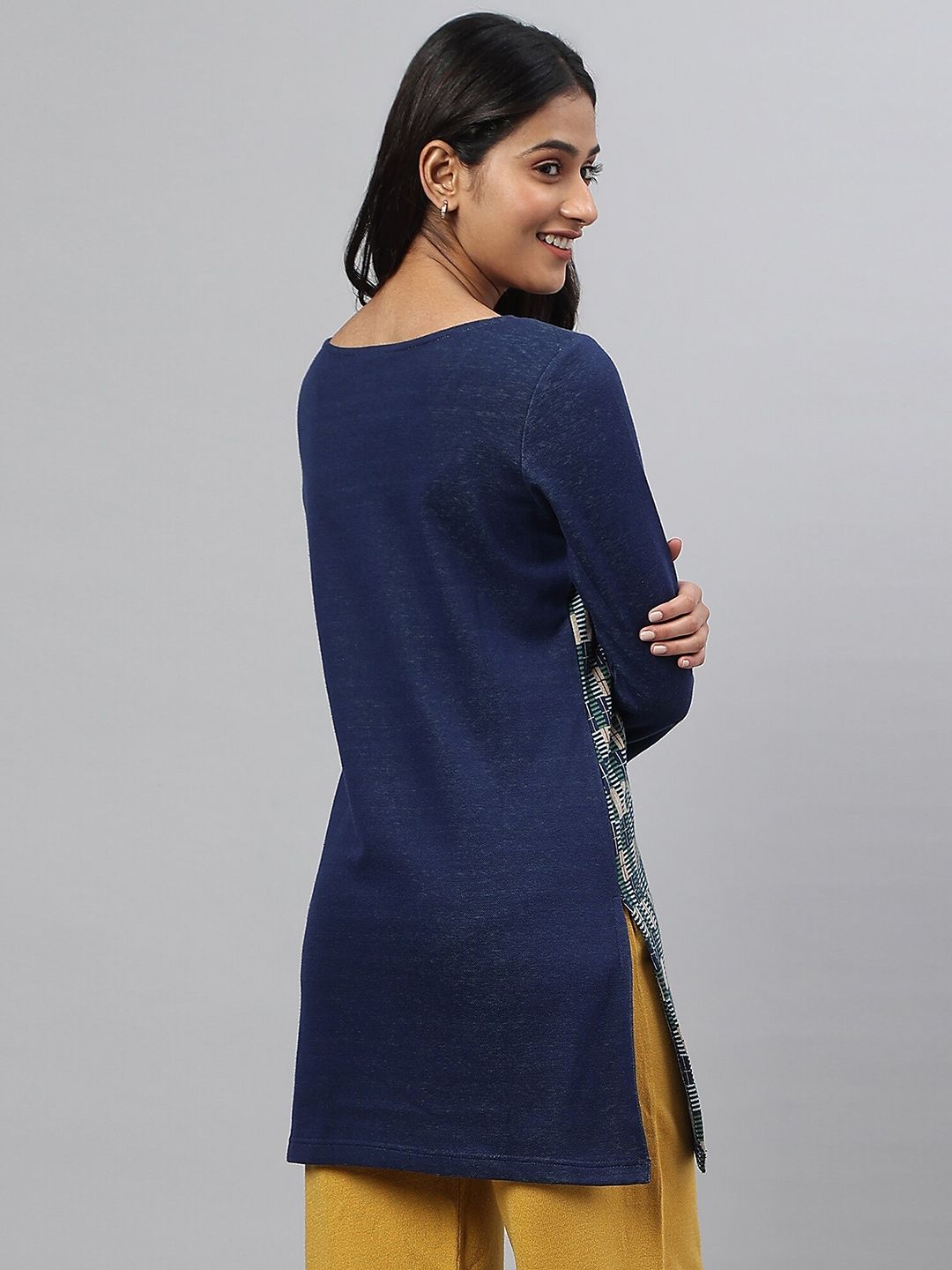 Aurelia Women Blue Geometric Print Cotton Blend Straight Kurta