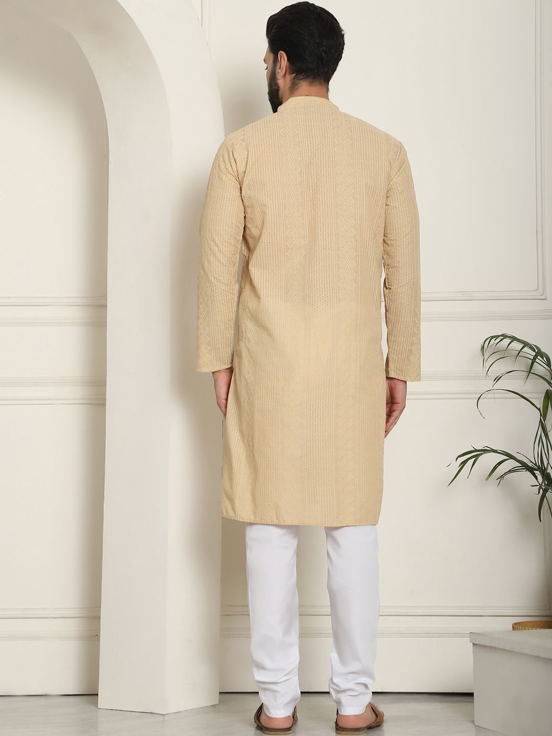 SOJANYA Benang Sulam Geometrik Berfungsi Kapas Tulen Kurta Lurus Dengan Churidar