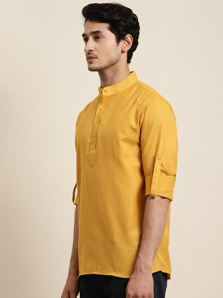 Anug by SOJANYA Men Mustard Yellow Mandarin Collar Short Kurta