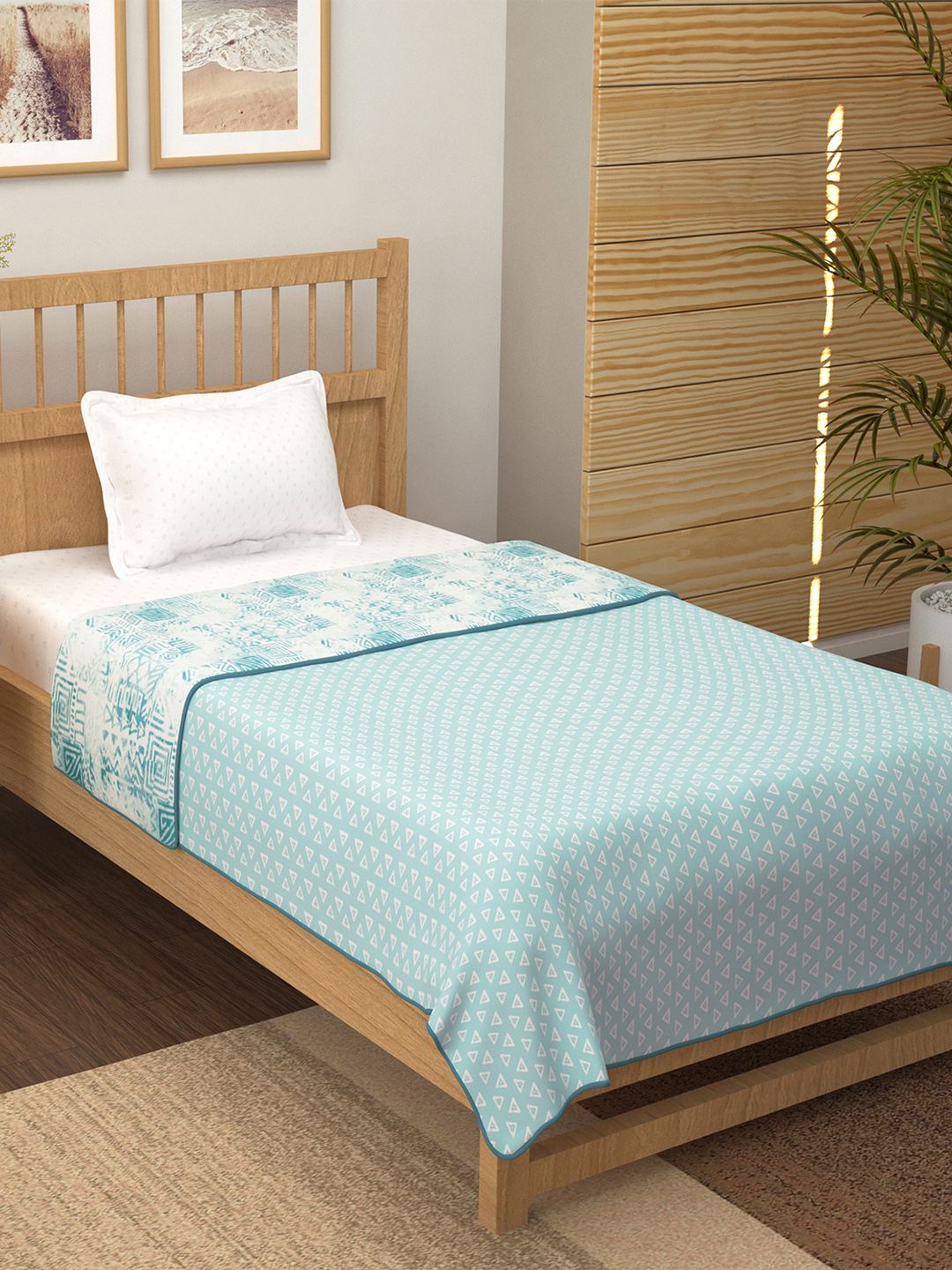 Story@home Blue & White Printed AC Room 150 GSM Reversible Cotton Single Bed Dohar