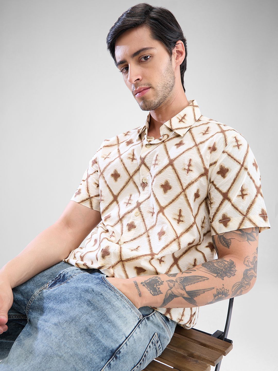 SPYKAR Men Slim Fit Opaque Geometric Printed Spread Collar Casual Shirt