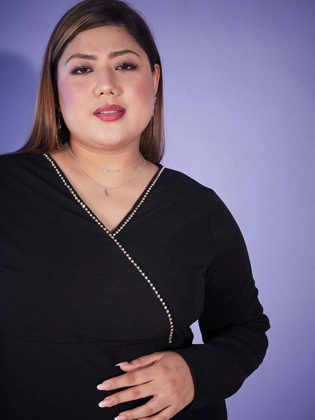 SASSAFRAS Curve Plus Size Black Sheath Midi Dress