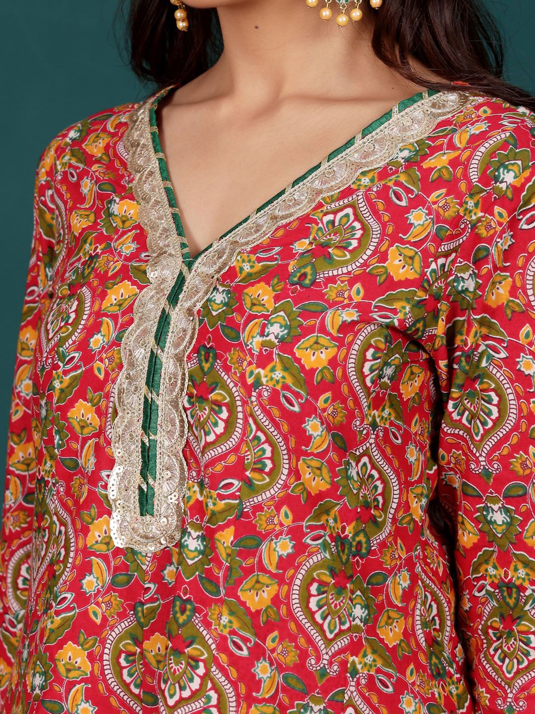 Varanga Women Floral Printed Regular Kurta with Dhoti Pants & With Dupatta