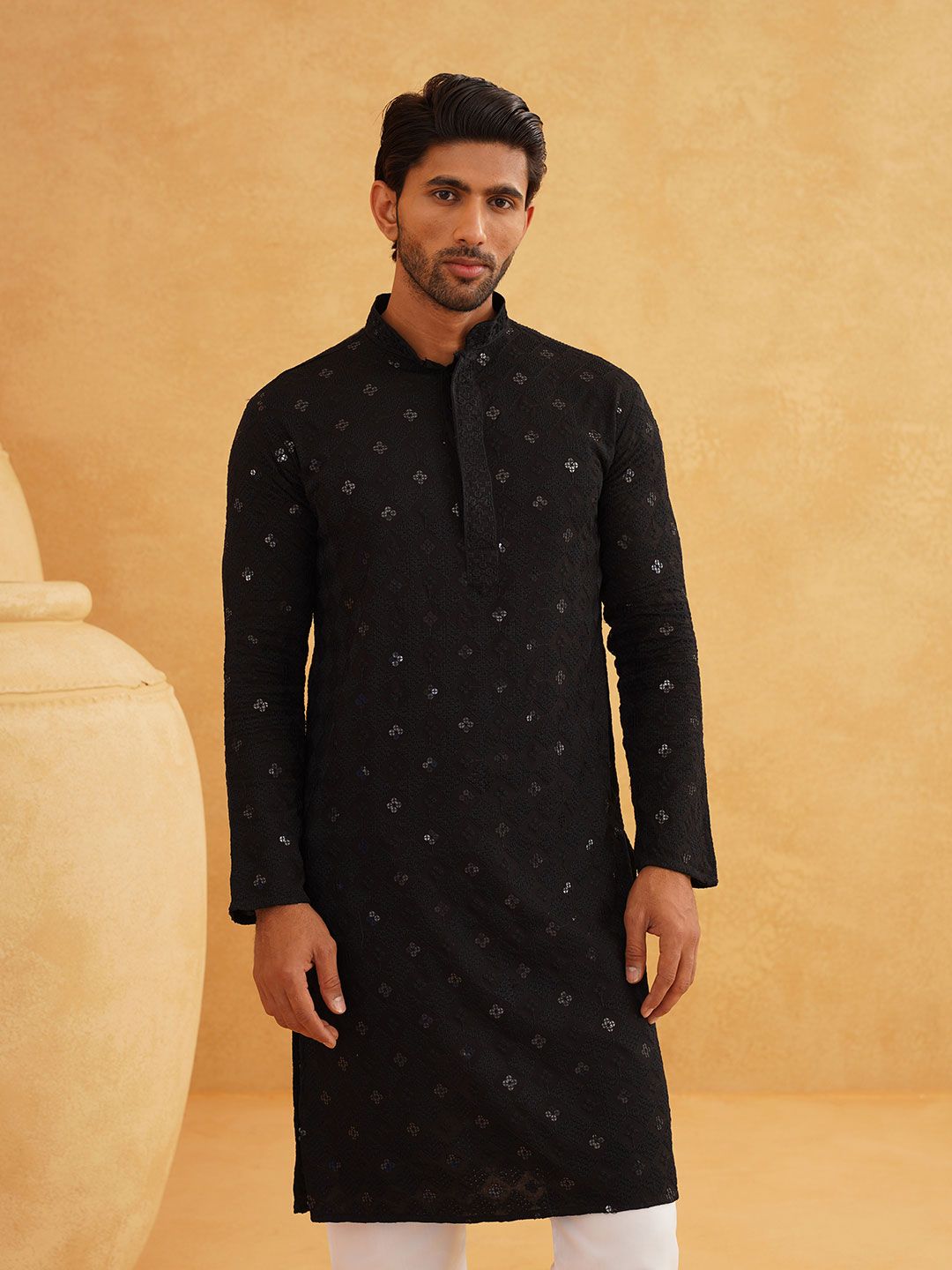 SOJANYA Geometric Embroidered Mandarin Collar Long Sleeves Straight Kurta