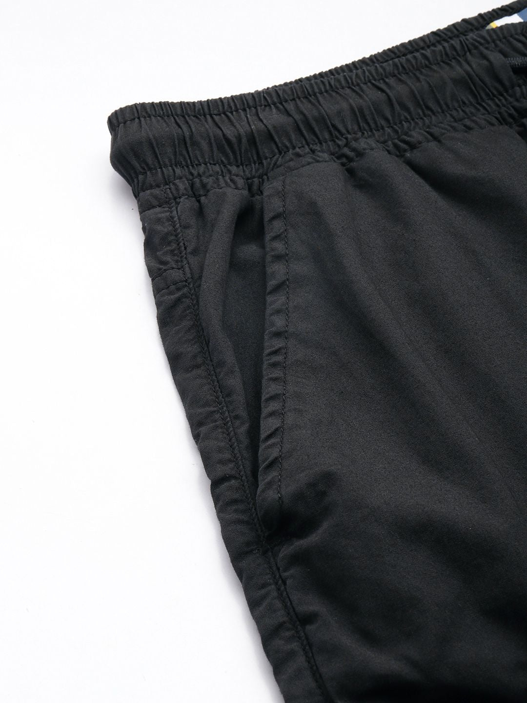 Bene Kleed Men Black Parachute Fit Pure Cotton Cargos Trousers