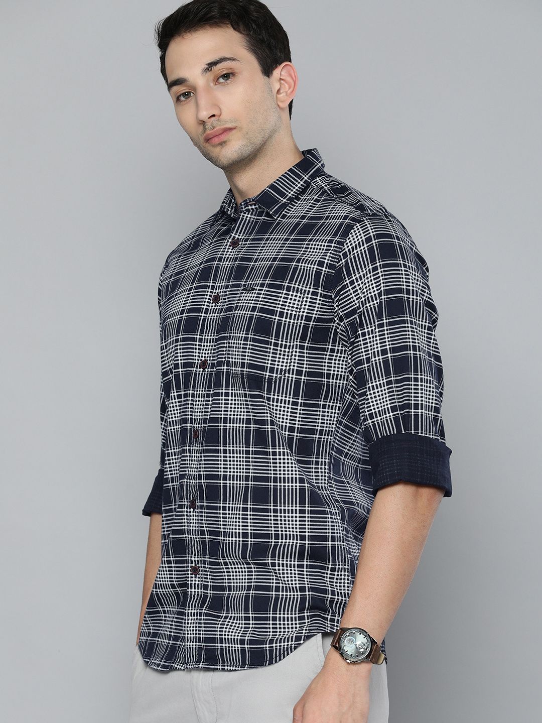The Indian Garage Co Men Navy Blue Slim Fit Tartan Checks Opaque Checked Casual Shirt