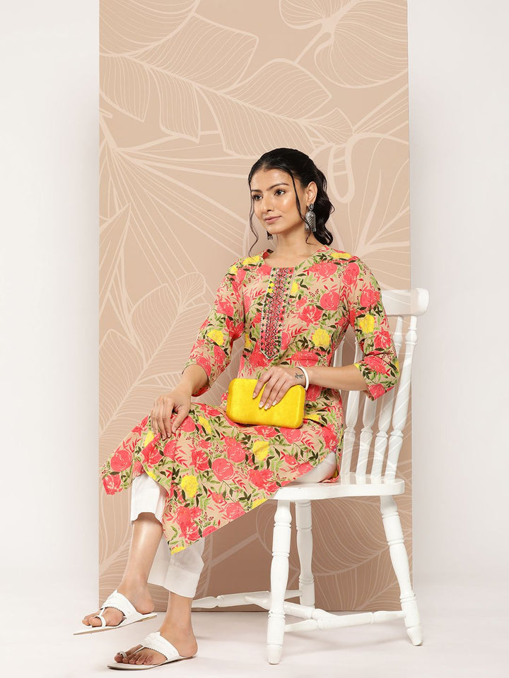 Varanga Women Beige & Pink Floral Printed Floral Kurta