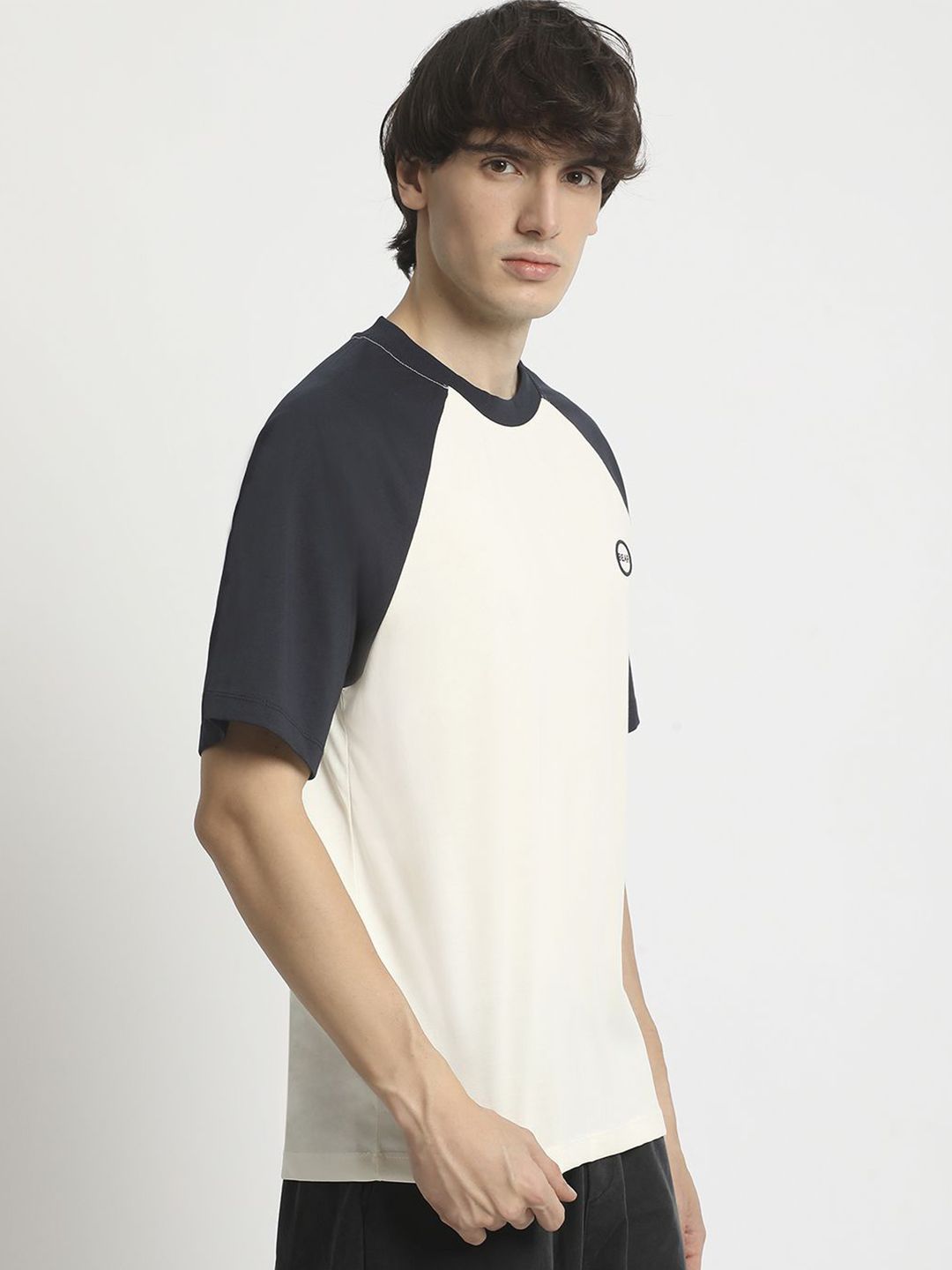 The Bear House Men Colourblocked Regular Fit Tshirt