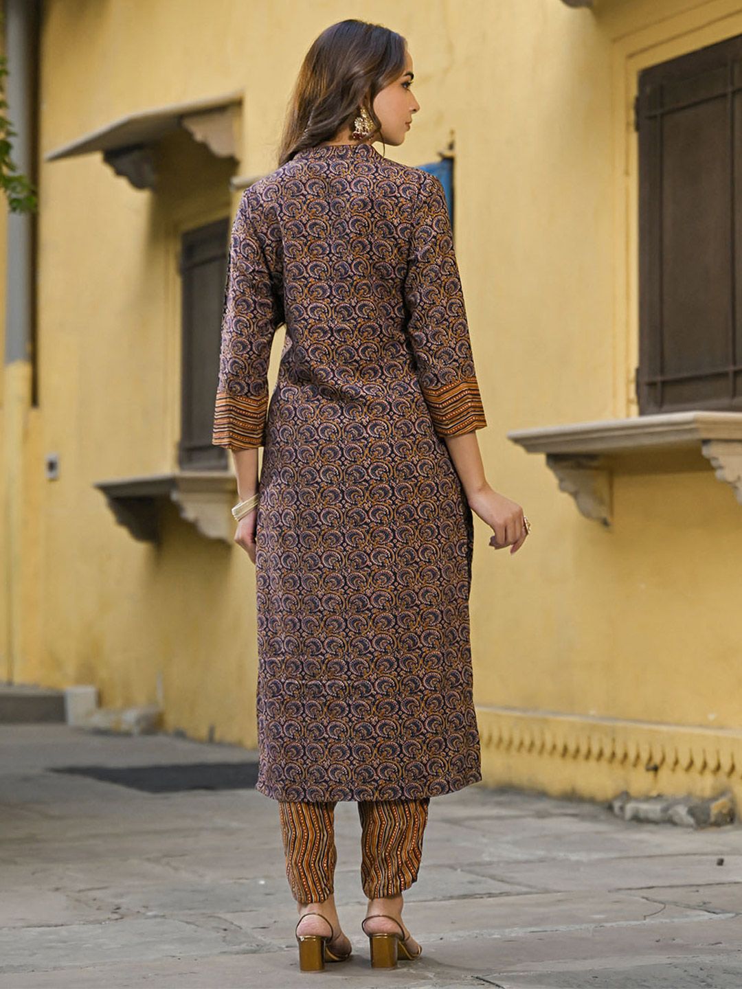 KALINI Ethnic Motifs Printed Straight Kurta With Trousers & Dupatta