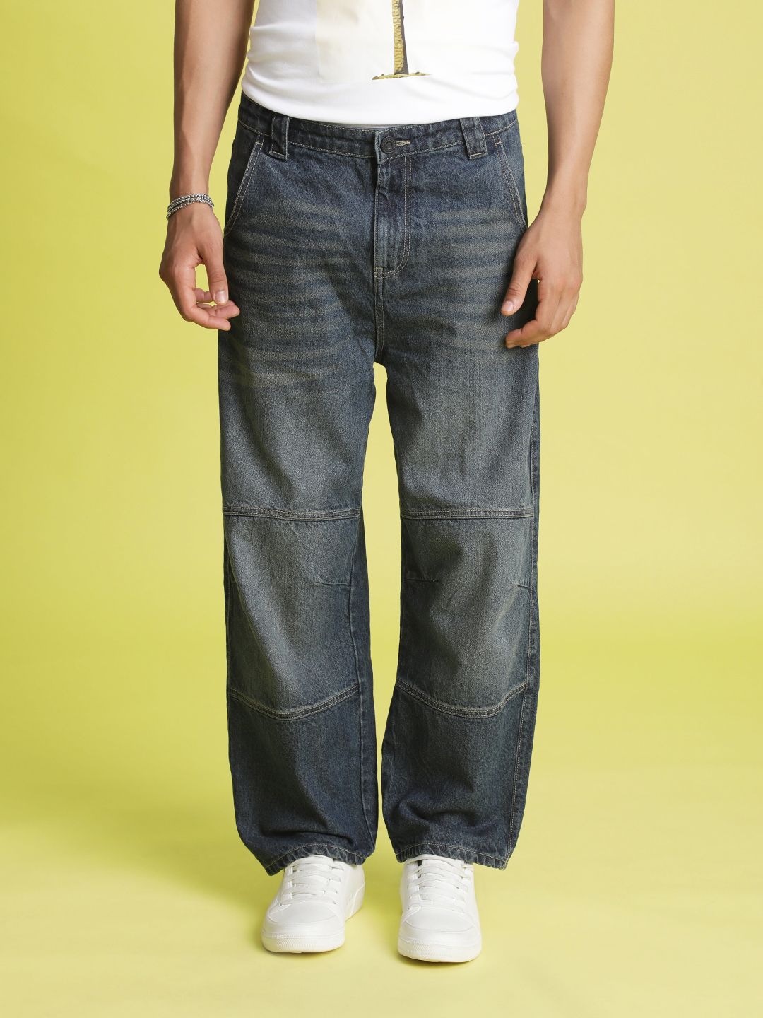 Bene Kleed Men Mid-Rise Tinted Baggy Cotton Jeans