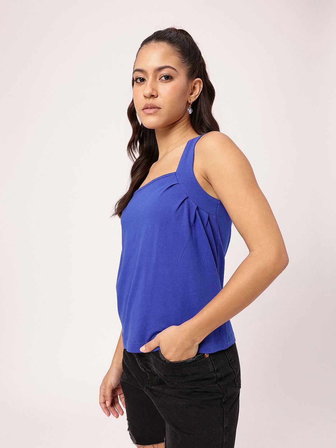 DressBerry Timeless Square Pleated Detail Sleeveless Top