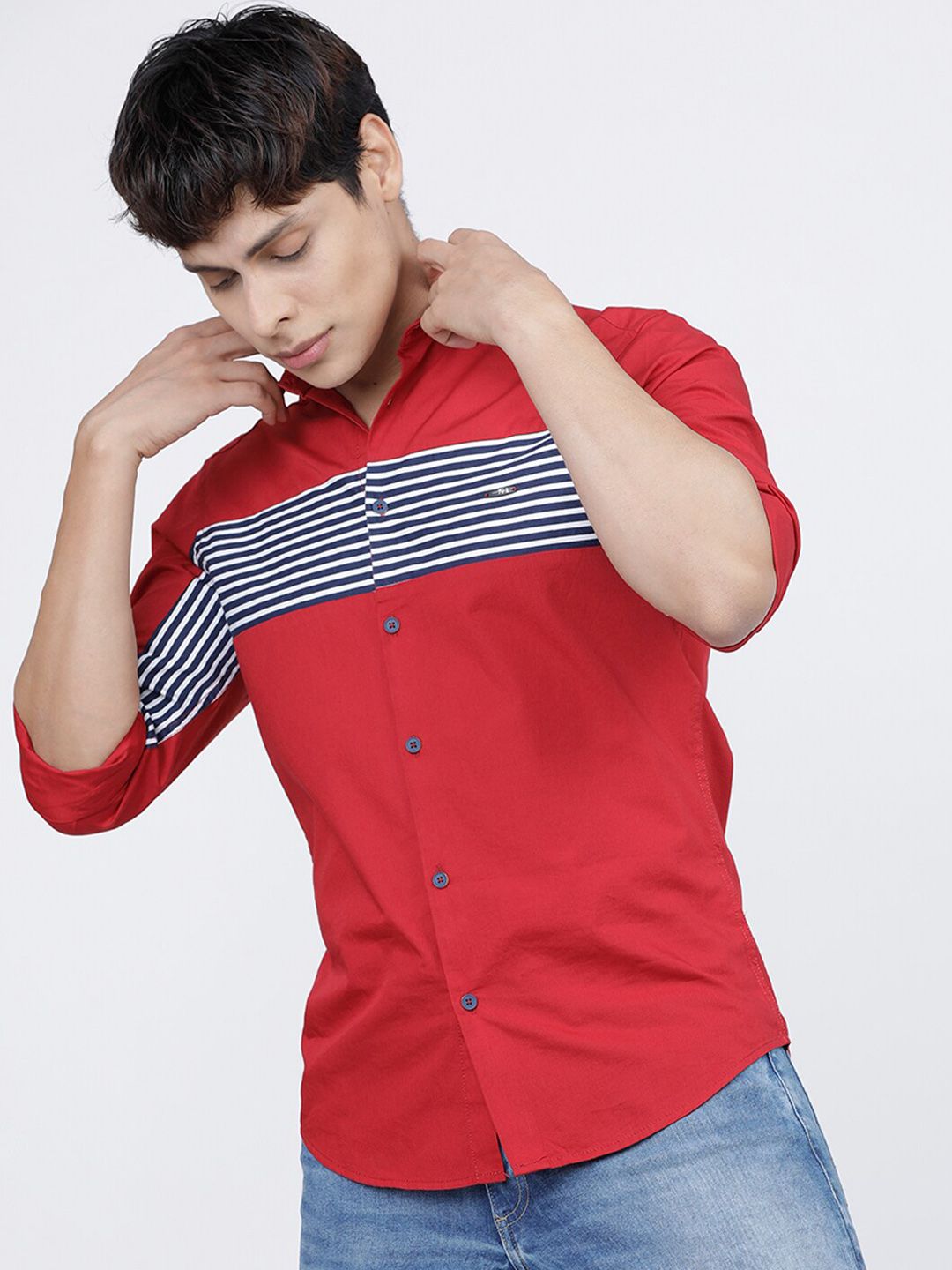 The Indian Garage Co Men Red Slim Fit Striped Casual Shirt