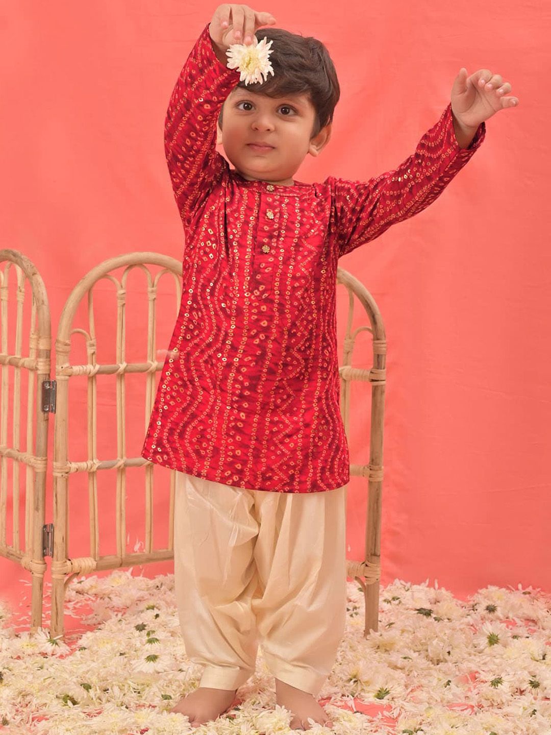 VASTRAMAY Boys Bandhani Printed Band Collar Straight Kurta With Patiala