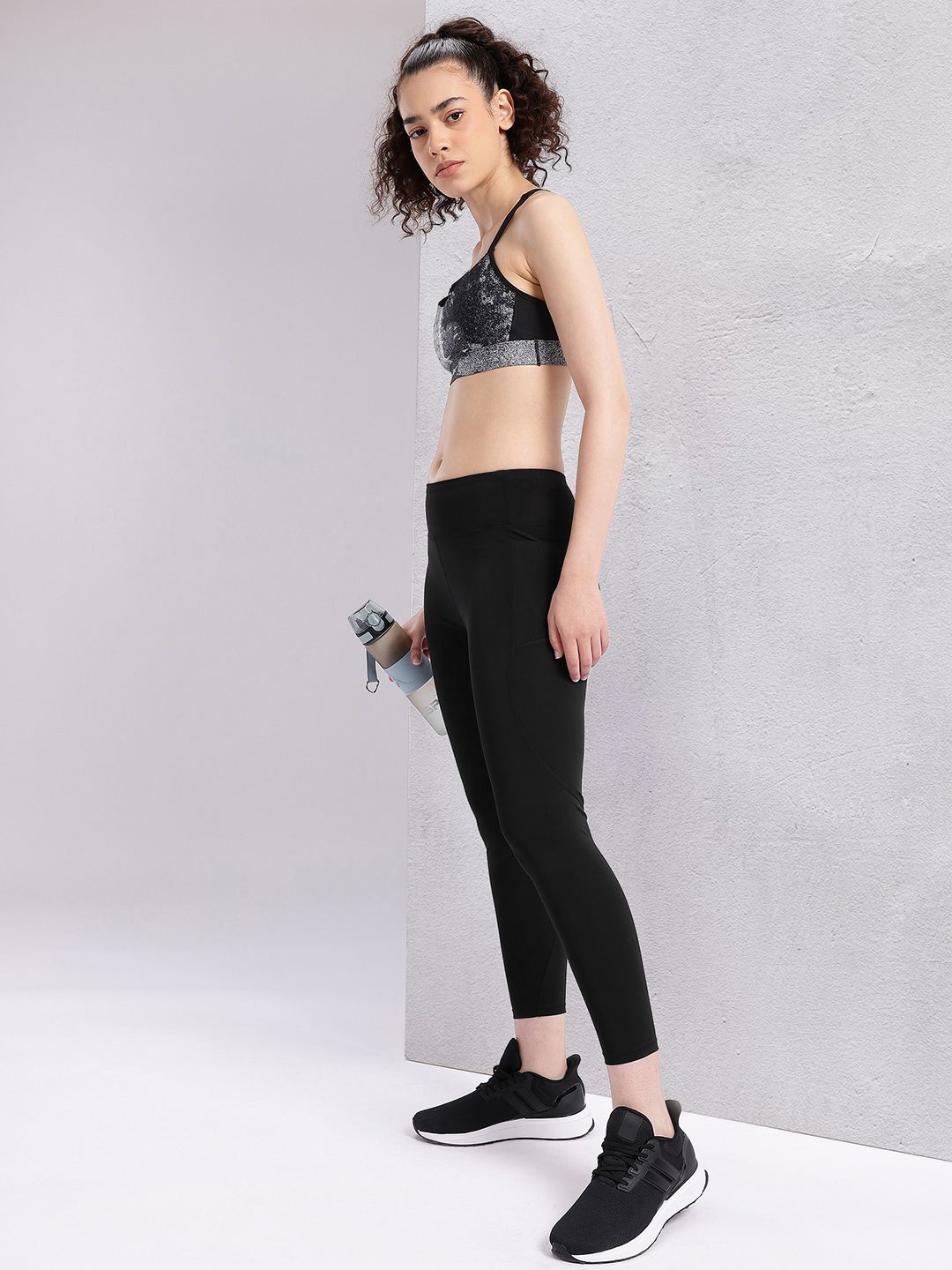 HRX by Hrithik Roshan Women TypographyPrint Mid-Rise Rapid-Dry Cropped Running Tights