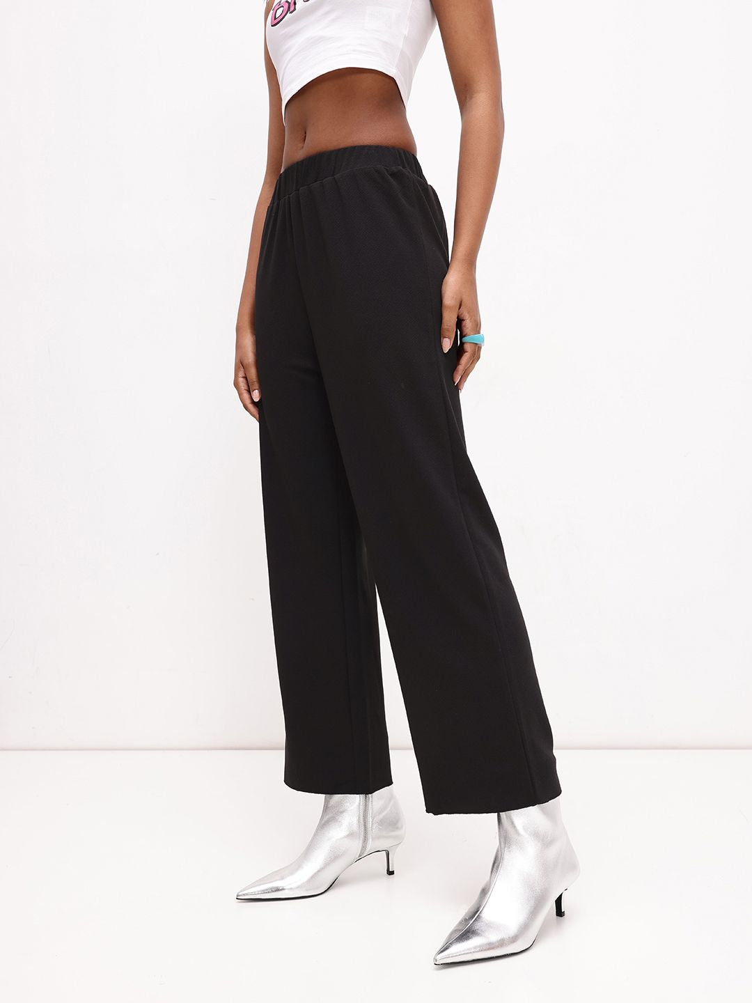 DressBerry Women Everyday Essential Textured Trousers