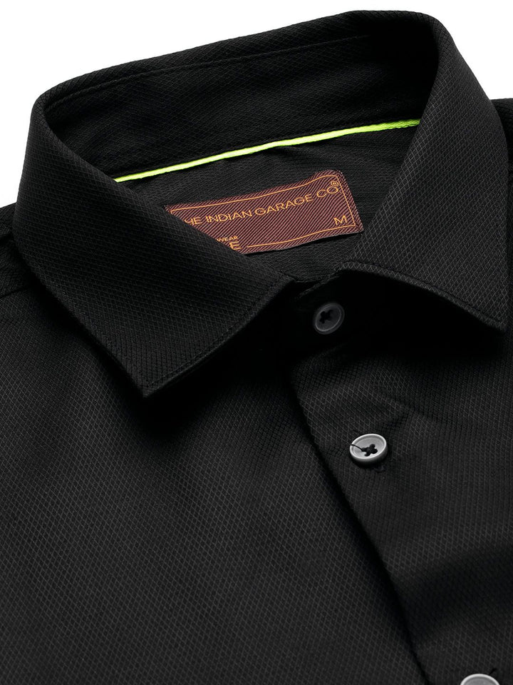 The Indian Garage Co. X Luxe Men Slim Fit Opaque Printed Formal Shirt