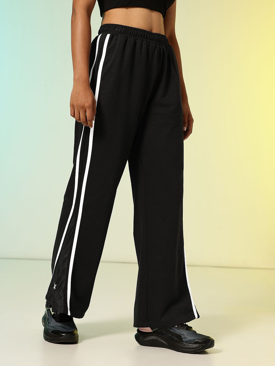 HRX by Hrithik Roshan Retro Women Training or Gym Sports Track Pants