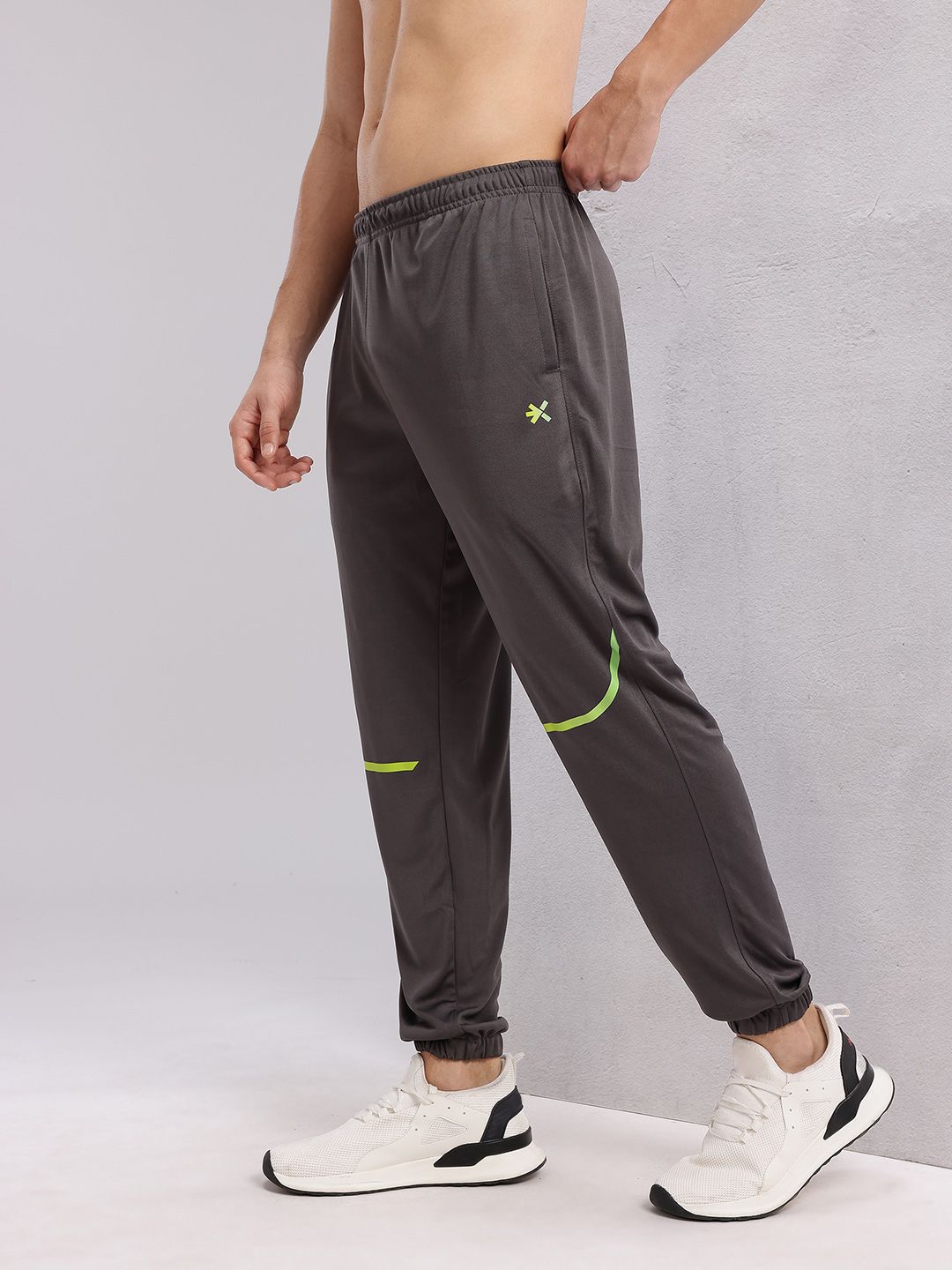 HRX by Hrithik Roshan Men Rapid-dry Training Joggers