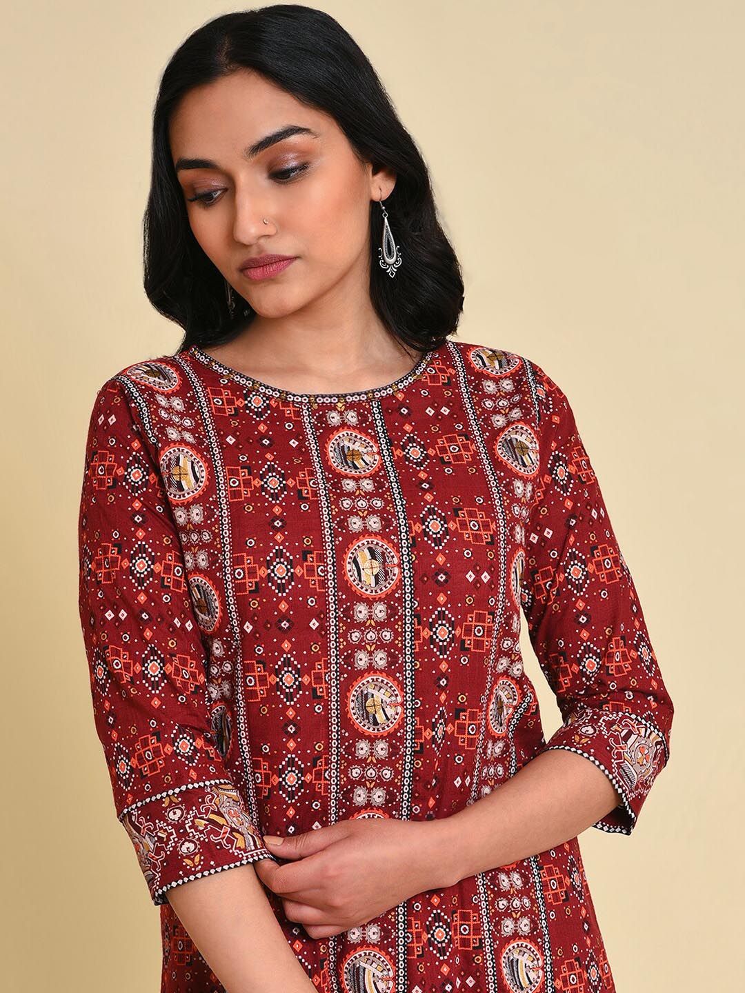 W Boat Neck Ethnic Motifs Printed Sequins Pure Cotton Straight Kurta