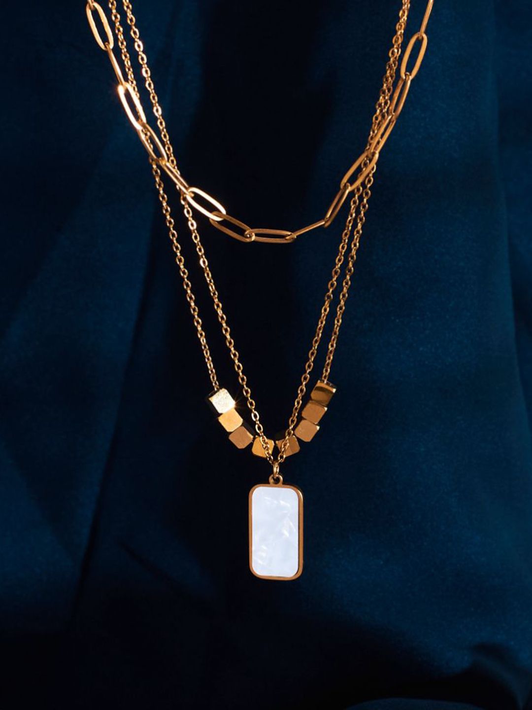 Kalung keluli tahan karat berlapis marmar masin