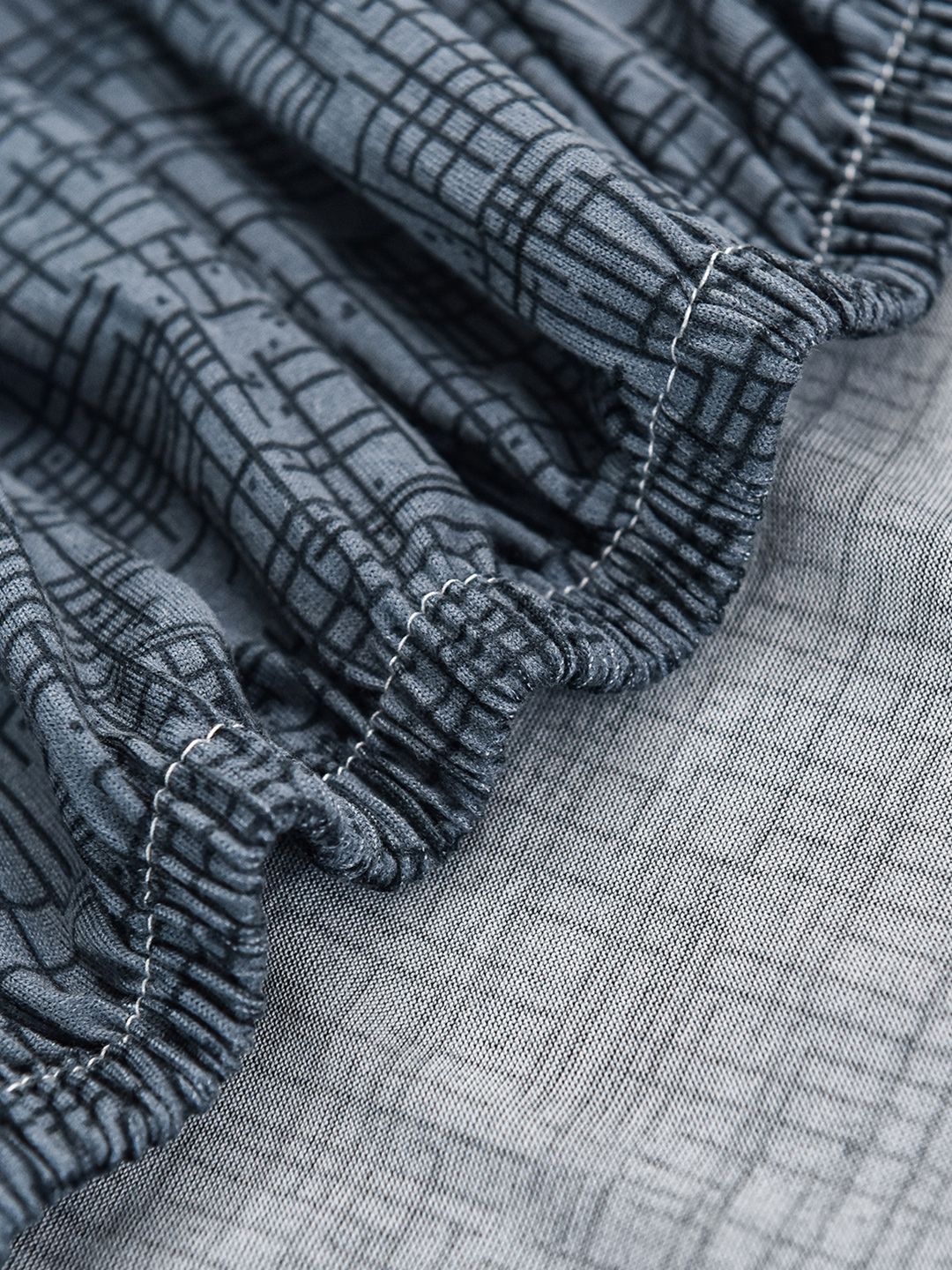 Story@home Grey & Black Printed 1 Seater Stretchable Sofa Cover With Arms