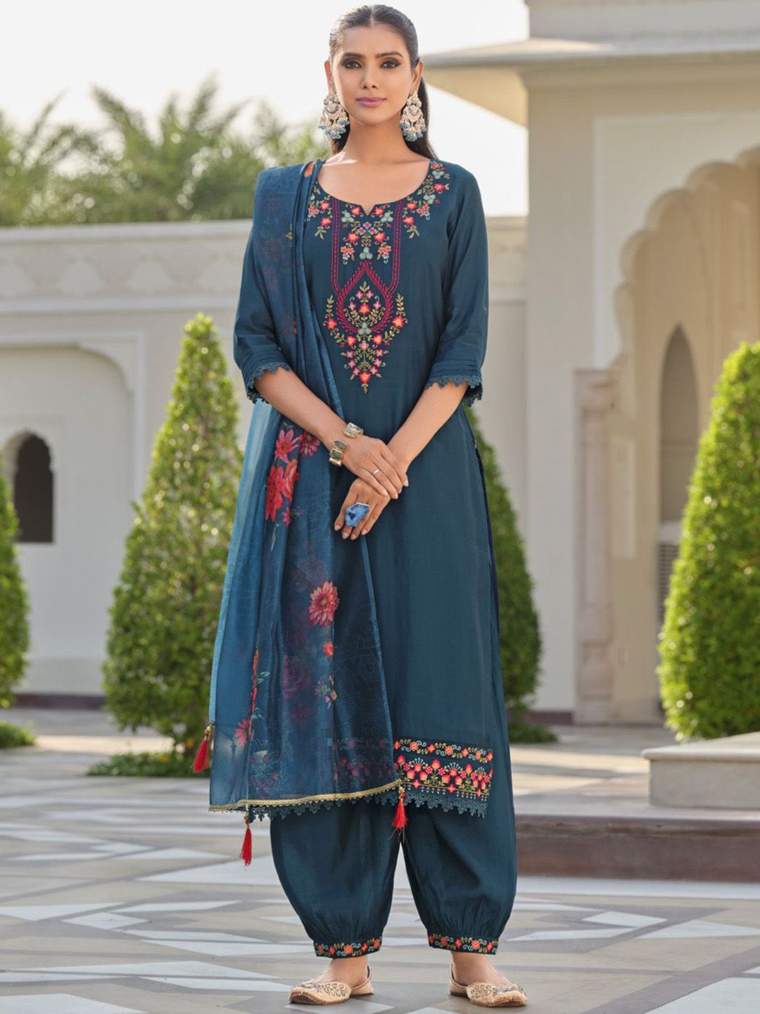 Varanga Floral Yoke Design Thread Work Straight Kurta With Salwar & Dupatta