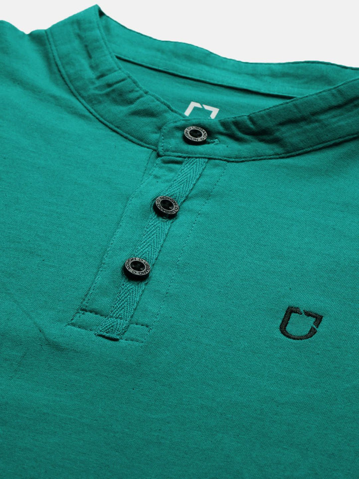Urbano Fashion Men Teal Green Slim Fit Solid Mandarin Collar Pure Cotton T-shirt