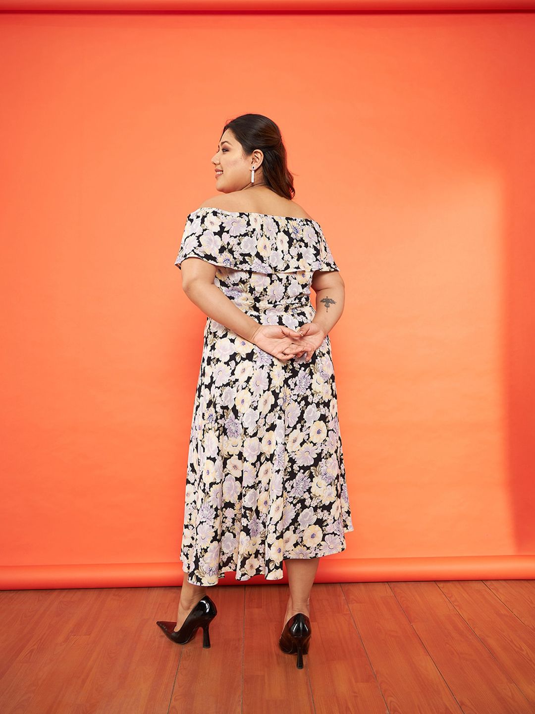 SASSAFRAS Curve Plus Size Floral Printed Off-Shoulder Midi Dress