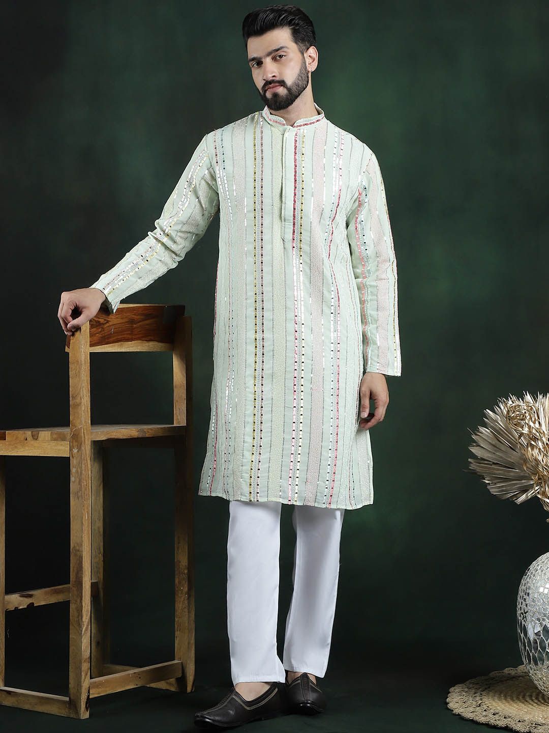 SOJANYA LUXE Kurta Biasa Sulam dengan Pijama
