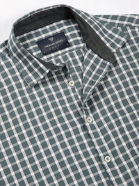 Thomas Scott Men Slim Fit Gingham Checks Spread Collar Casual Shirt