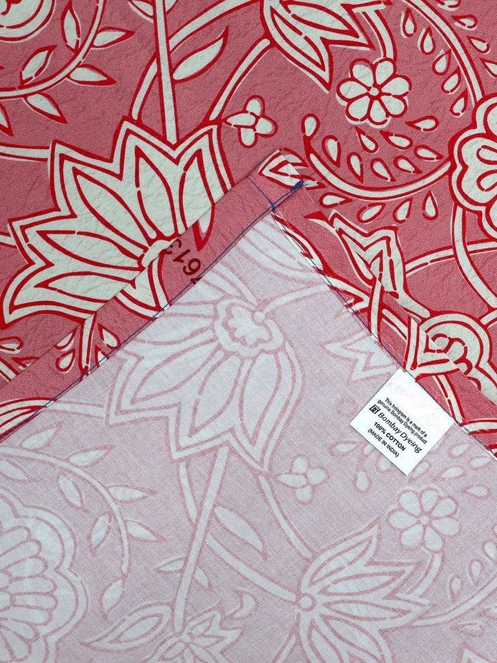 BOMBAY DYEING Peach Coloured Ethnic Printed Cotton 300 TC King Bedsheet & 4 Pillow Cover