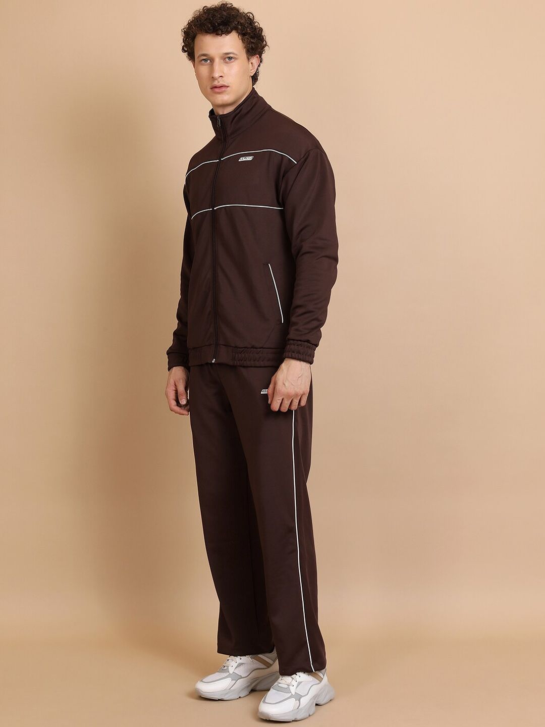 HIGHLANDER Relaxed Fit Drop Shoulder Full Zip Highneck Sweatshirt With Track Pant Co-Ords