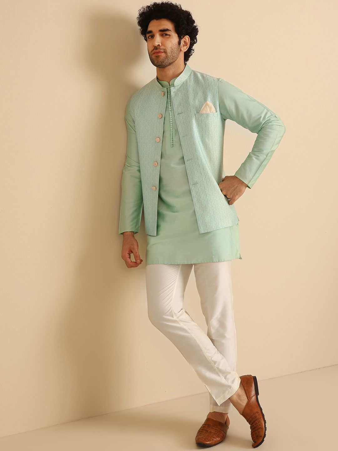 KISAH Men Textured Zari  Regular Fit Kurta Jacket Trouser Set