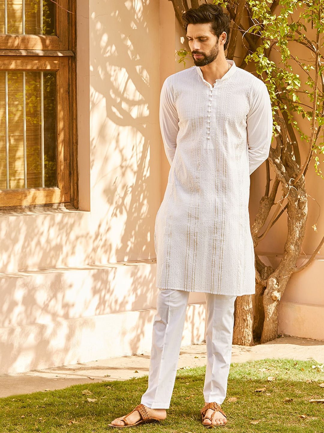 See Designs Mandarin Collar Long Sleeves Sequined Straight Kurta with Pyjama