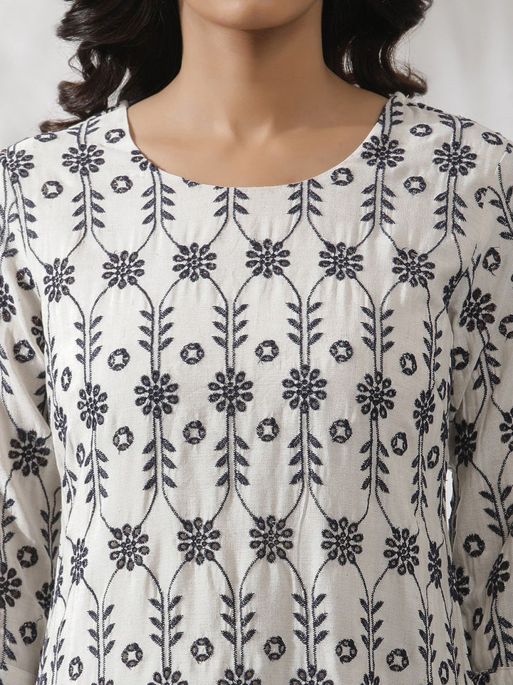 W Floral Embroidered Thread Work Straight Kurta