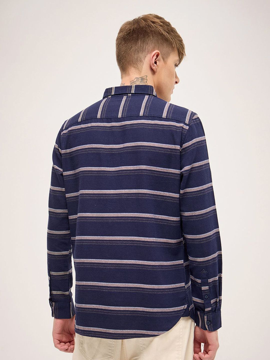THE BEAR HOUSE Men Slim Fit Striped Casual Shirt