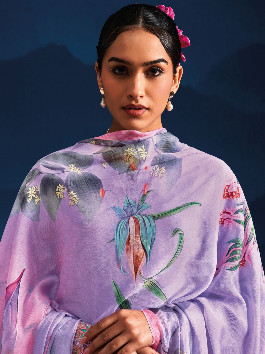 Indo Era Women Floral Embroidered Regular Thread Work Kurta with Trousers & With Dupatta