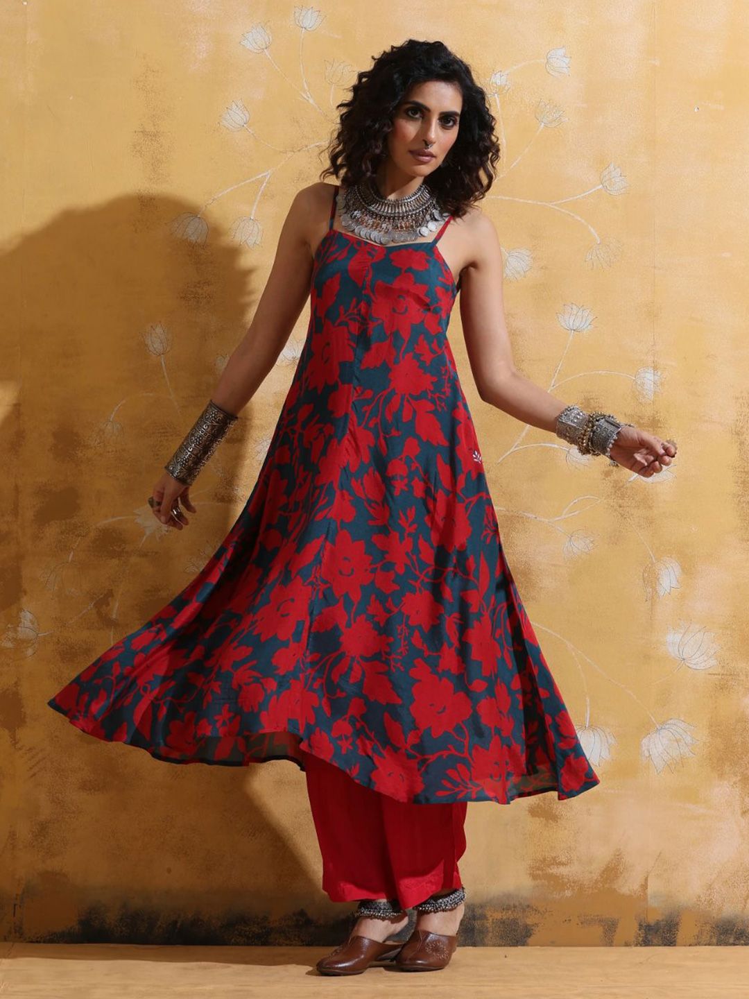 trueBrowns Women Red Teal Jaal Print Muslin Silk Flared Kurta Set