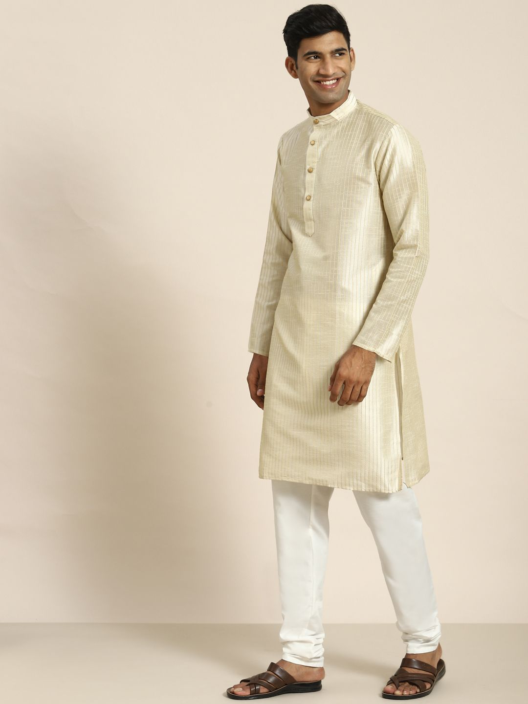 SOJANYA Kurta Rekaan Tenunan Lelaki dengan Churidar dengan Jaket Nehru