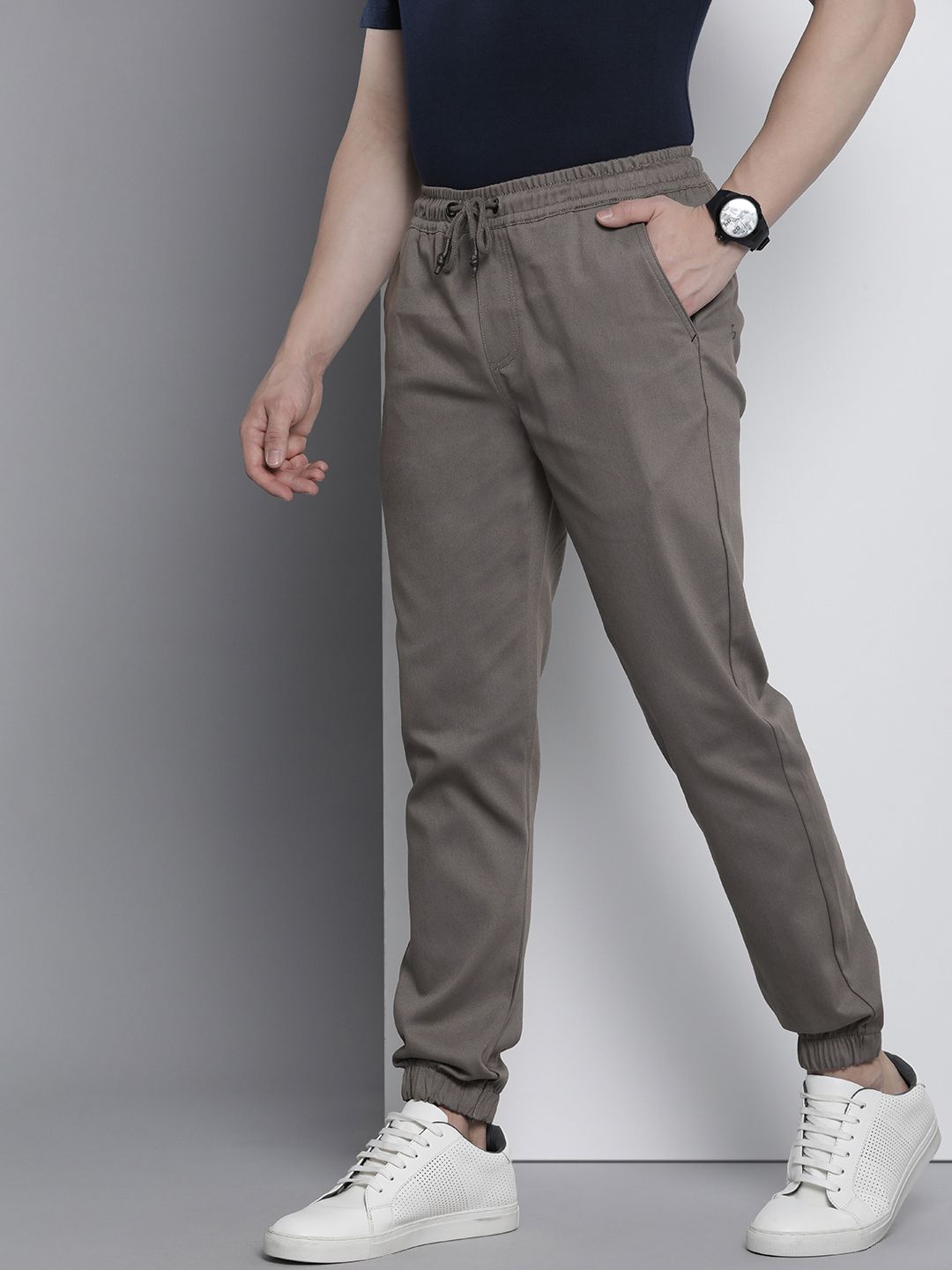 The Indian Garage Co Men Solid Slim Fit Joggers
