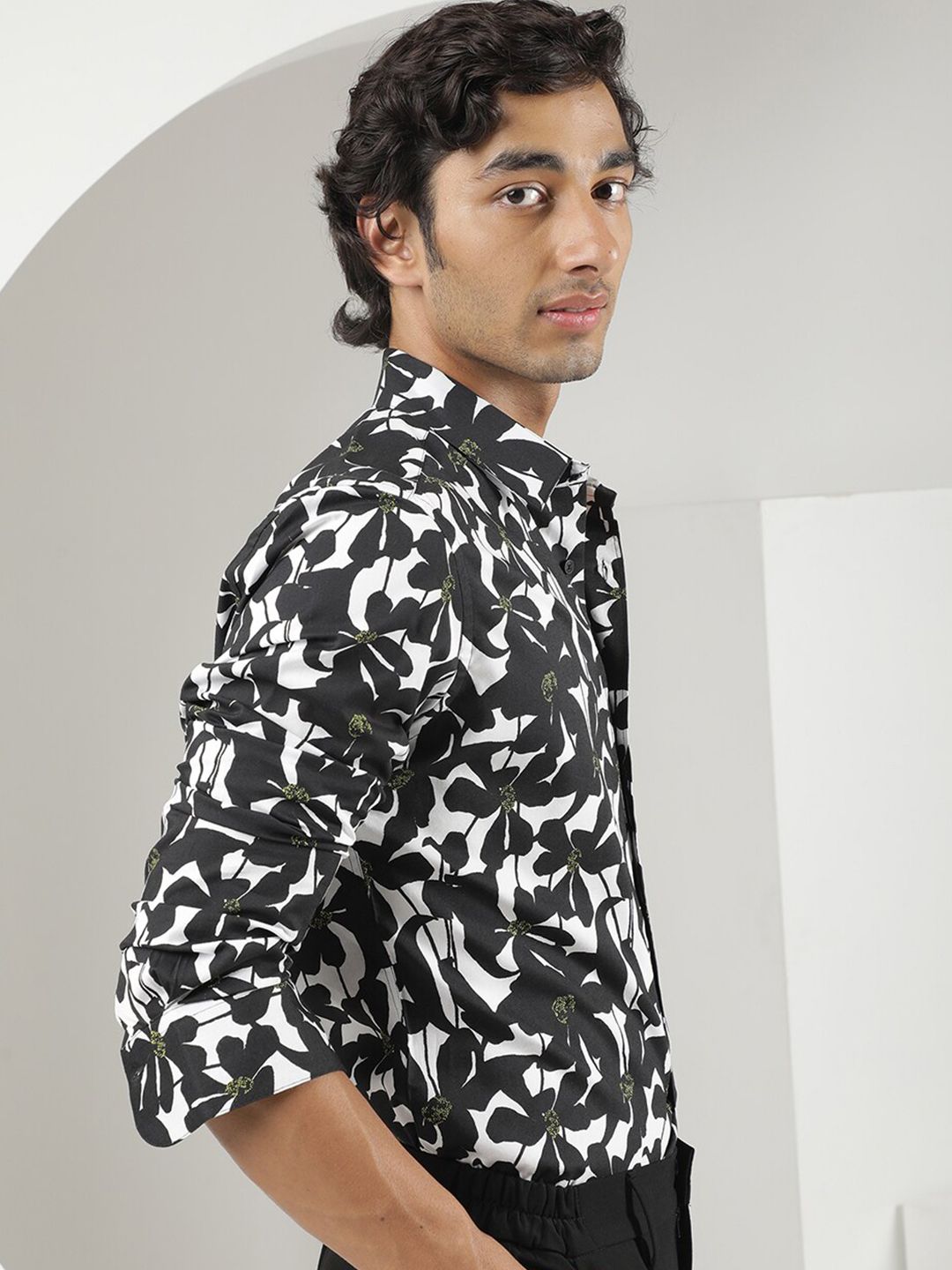 RARE RABBIT Kruela Slim Fit Floral Printed Shirt