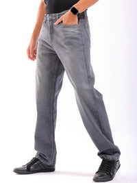 The Indian Garage Co Men Straight Fit No Fade Low Distress Cotton Jeans