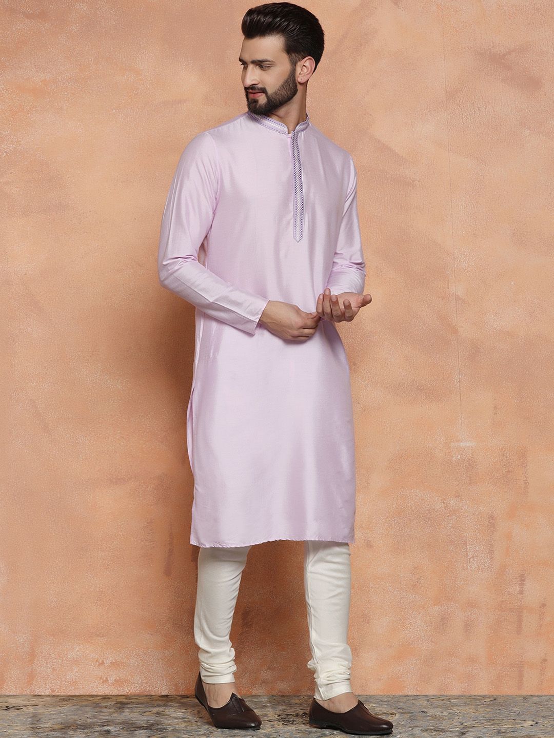 KISAH Men Solid Regular Fit Thread Work Kurta