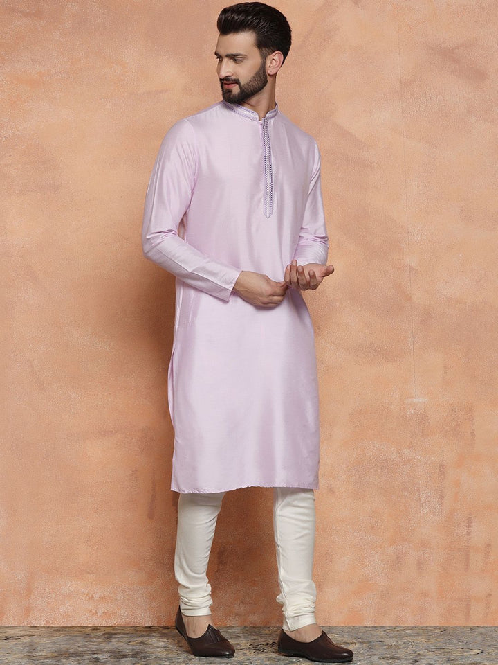 KISAH Men Solid Regular Fit Thread Work Kurta