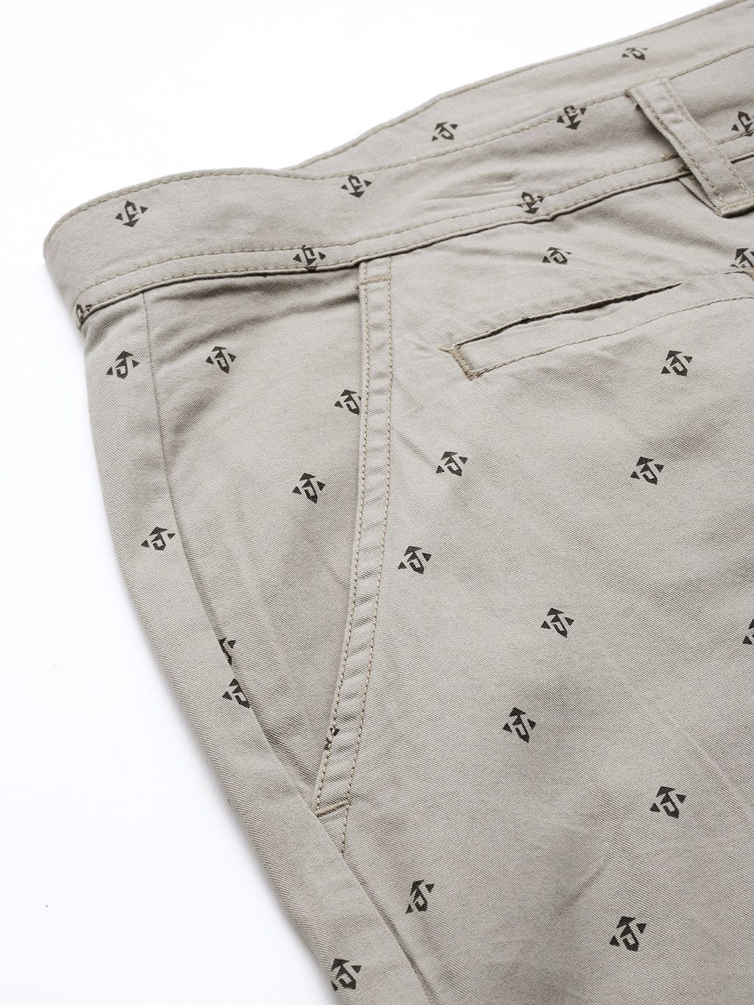 Thomas Scott Men Plus Size Regular Fit Mirco Ditsy Printed Woven Outdoor Shorts