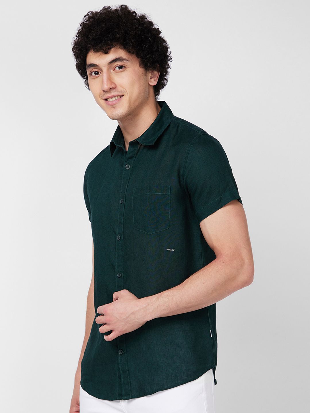 SPYKAR Spread Collar Short Sleeves Curved Casual Shirt