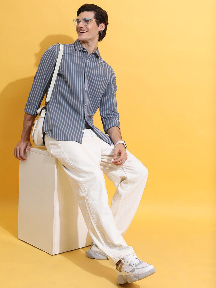 HIGHLANDER Grey Slim Fit Striped Casual Cotton Shirt