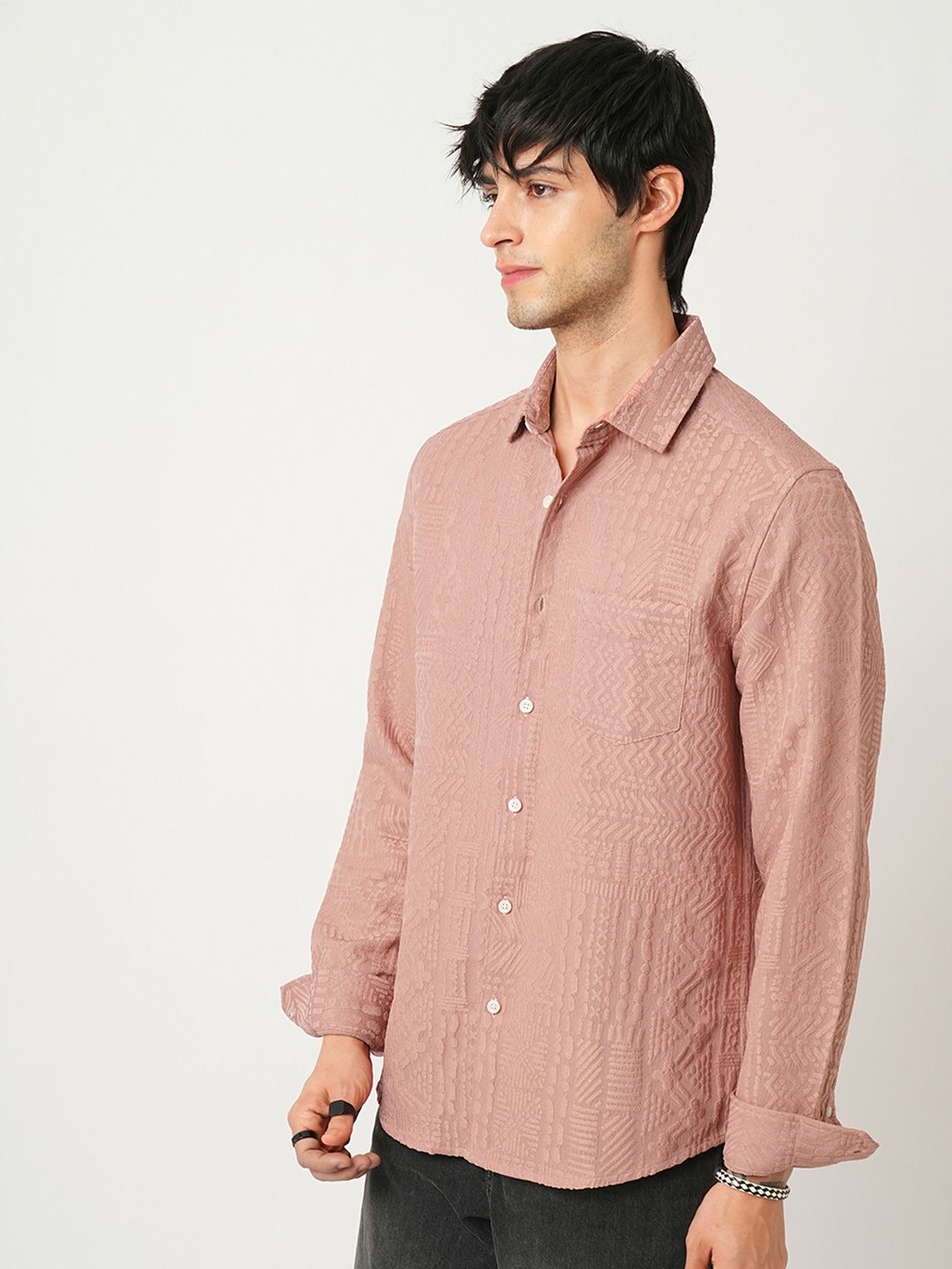 VASTRADO Men Classic Cutaway Collar Textured Slim Fit Casual Shirt