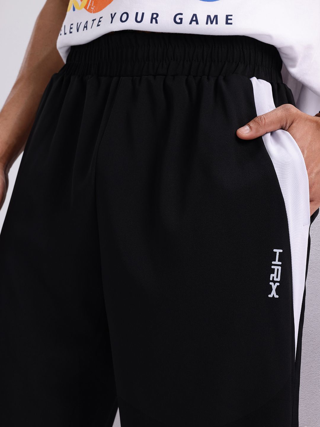 HRX by Hrithik Roshan Men Regular Fit Joggers